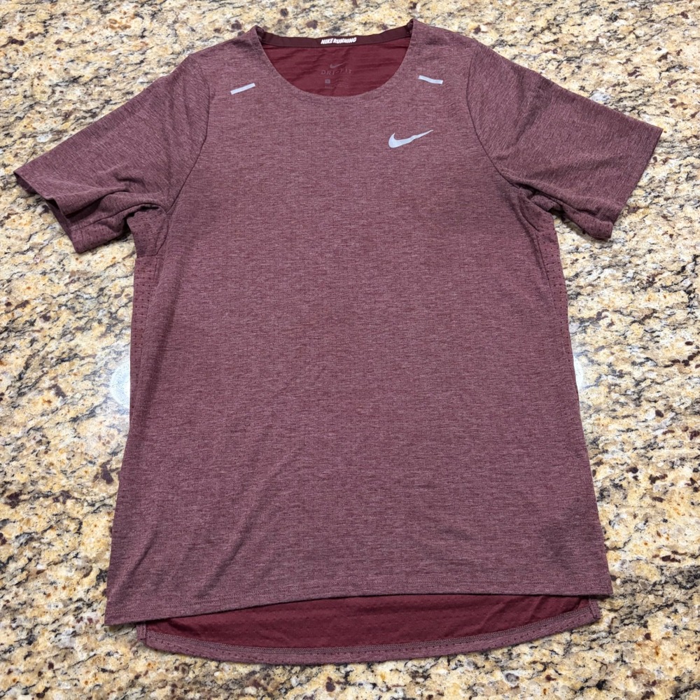 Nike Running Dri-FIT Shirt Mens Small Burgundy Maroon Short Sleeve Training ws